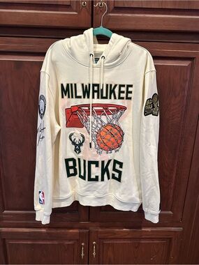 Pro Standard Milwaukee Bucks hoodie sz XL